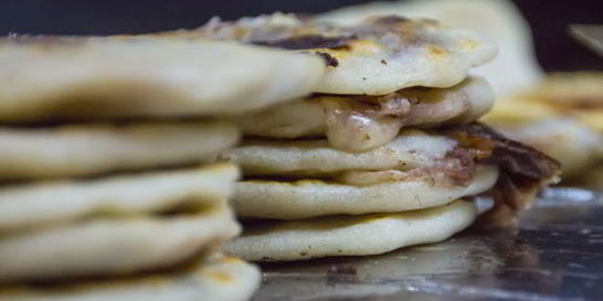 Узбекская сдобная лепешка без дрожжей