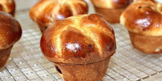 Бриоши-маффины с изюмом