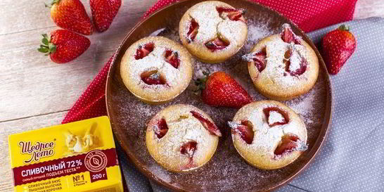 Клубничные маффины