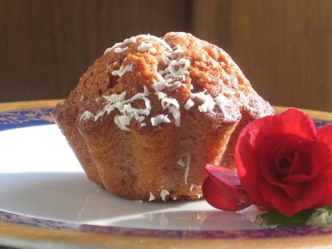 Рецепт маффинов из белого шоколада и клубники