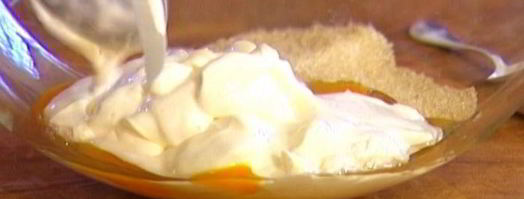 маффины с ананасами и грецкими орехами. Шаг 3