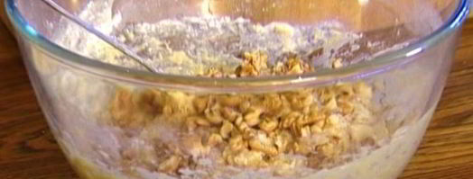 маффины с ананасами и грецкими орехами. Шаг 5