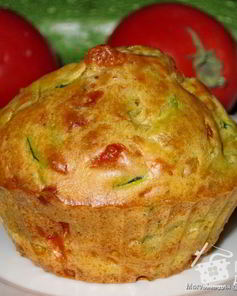 Маффины с кабачками, помидорами и сыром