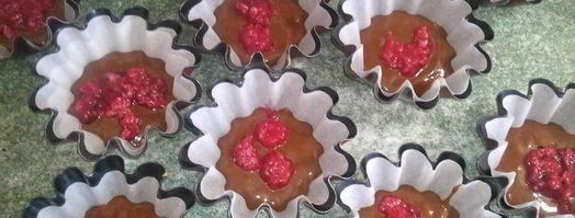 маффины с малиной под соусом из маскарпоне. Шаг 7