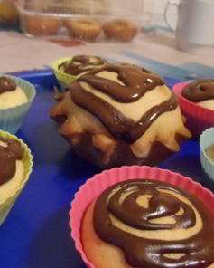 Маффины с шоколадным кремом