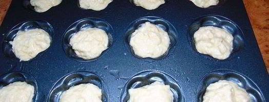 маффины с шоколадом и малиновым повидлом. Шаг 6