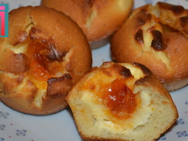 Рецепт маффинов с творожной начинкой и абрикосовым джемом