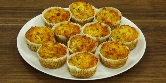 Маффины с яблоками и орехами