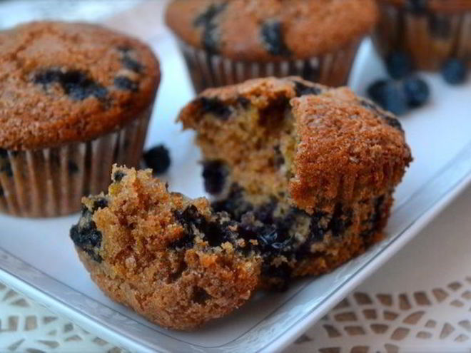 Рецепт маффинов здоровье с цельнозерновой мукой и черникой