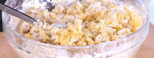 марципановые маффины с курагой. Шаг 8