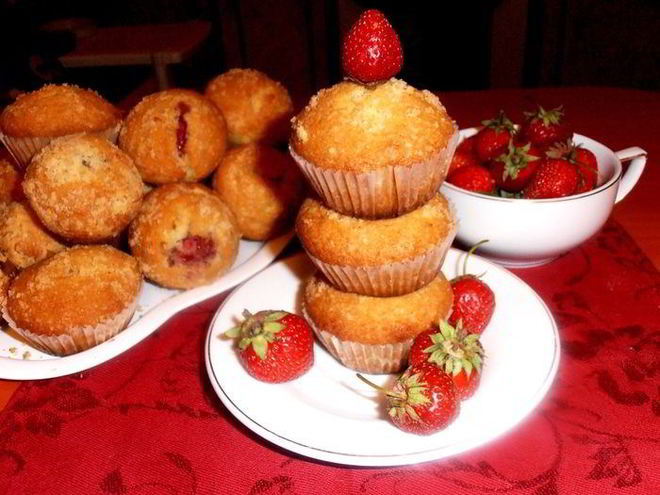 Рецепт миндальных маффинов с сюрпризом