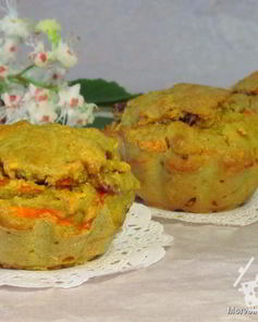 Морковно-овсяные маффины с финиками