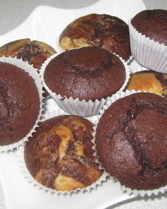 Цветущие пестрые маффины