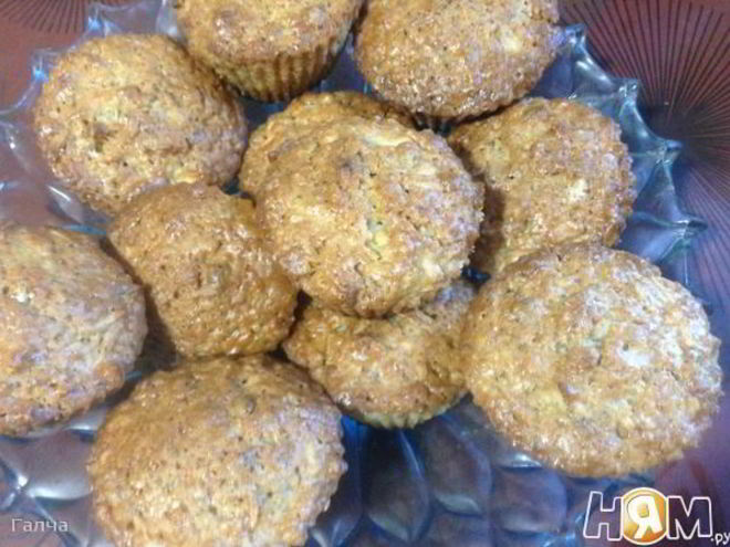 Рецепт яблочных маффинов с орехами