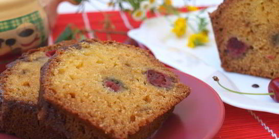 Манник с вишней