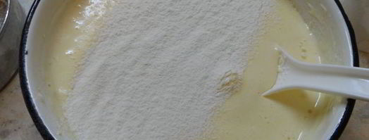 бисквитные оладьи с черникой. Шаг 4