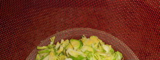 брюссельские оладьи с сыром и кедровыми орешками. Шаг 3