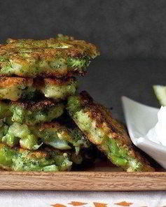 Диетические оладьи с брокколи и сыром