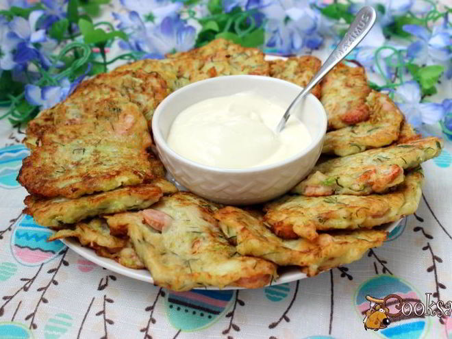 Рецепт кабачковых оладий с сосисками