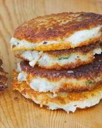 Картофельные оладушки с зеленым луком