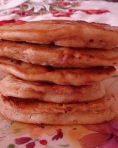 Клубничные оладьи