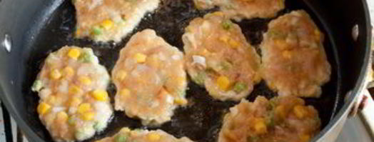 куриные оладьи с кукурузой и фасолью. Шаг 5