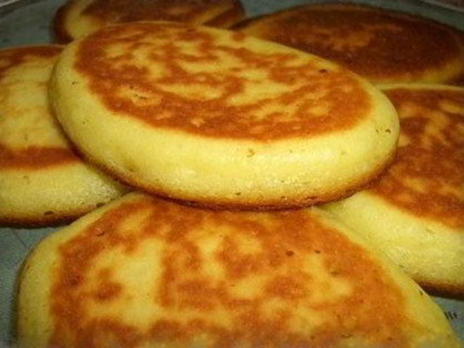 Рецепт манных дрожжевых оладий