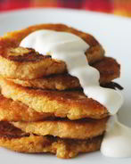 Морковно-яблочные оладьи с геркулесом