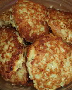 Нежные и воздушные рыбные оладьи