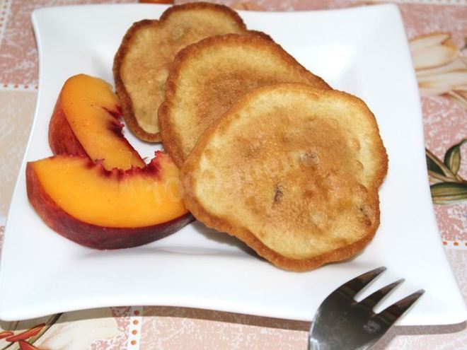 Рецепт оладушек с персиками