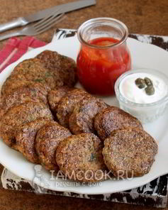 Оладьи из куриной печени с морковью