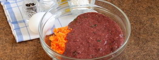 оладьи из куриной печени с морковью. Шаг 5