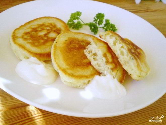 Рецепт оладий на кефире и дрожжах