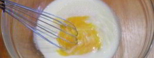 оладьи на кефире с яйцами. Шаг 3