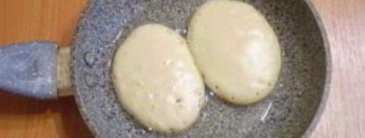 оладьи на кефире с яйцами. Шаг 7