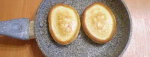 оладьи на кефире с яйцами. Шаг 8