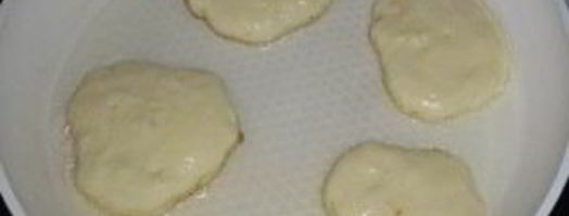 оладьи на кефире. Шаг 3