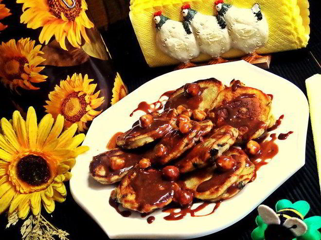 Рецепт оладий с черникой и шоколадом