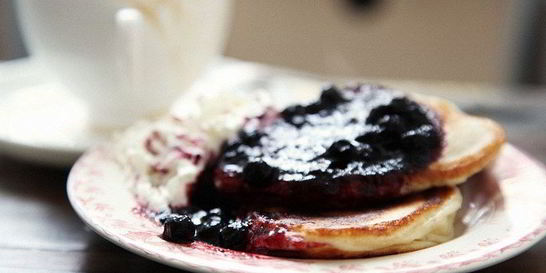 Оладьи с черникой