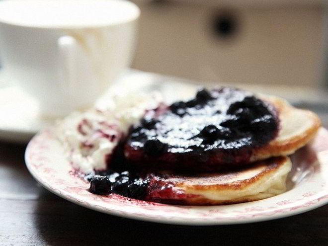 Рецепт оладий с черникой