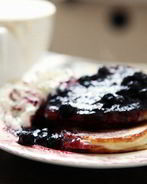 Оладьи с черникой