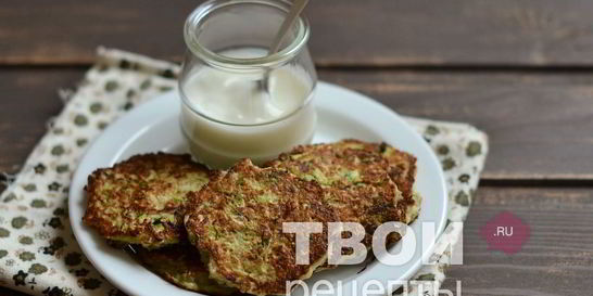 Оладьи с кабачками и овсяными хлопьями