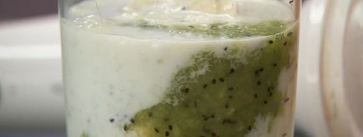 оладьи с киви и клубничным кремом. Шаг 3