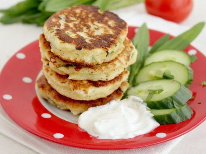 Рецепт оладий с творогом и черемшой