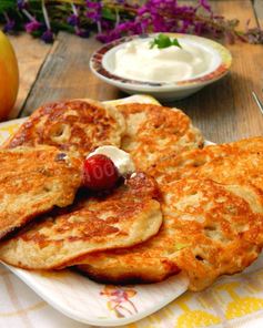 Оладьи с яблоками на кефире