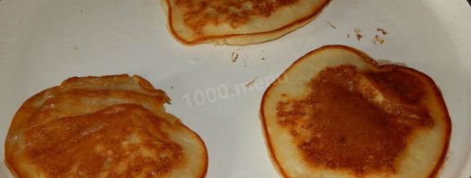 оладьи с яблоками на кефире. Шаг 10