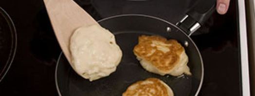 оладьи с яблоком. Шаг 2