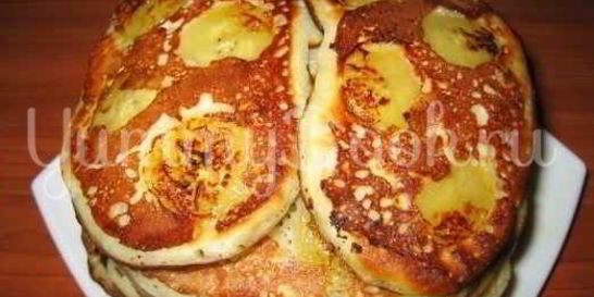 Оладьи с яйцом и зеленым луком