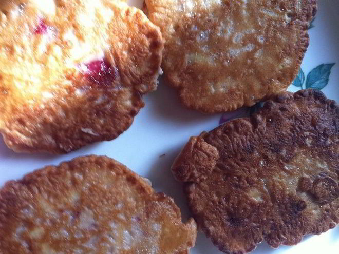 Рецепт оладий яблоко с вишней