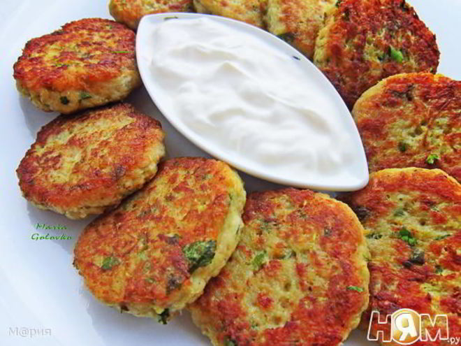 Рецепт овощных оладий с мясом